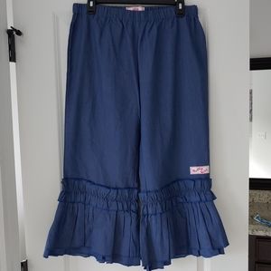 NEW XL chambray ruffle capris